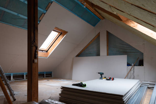 Best Types of Insulation in Meadowbrook, CA